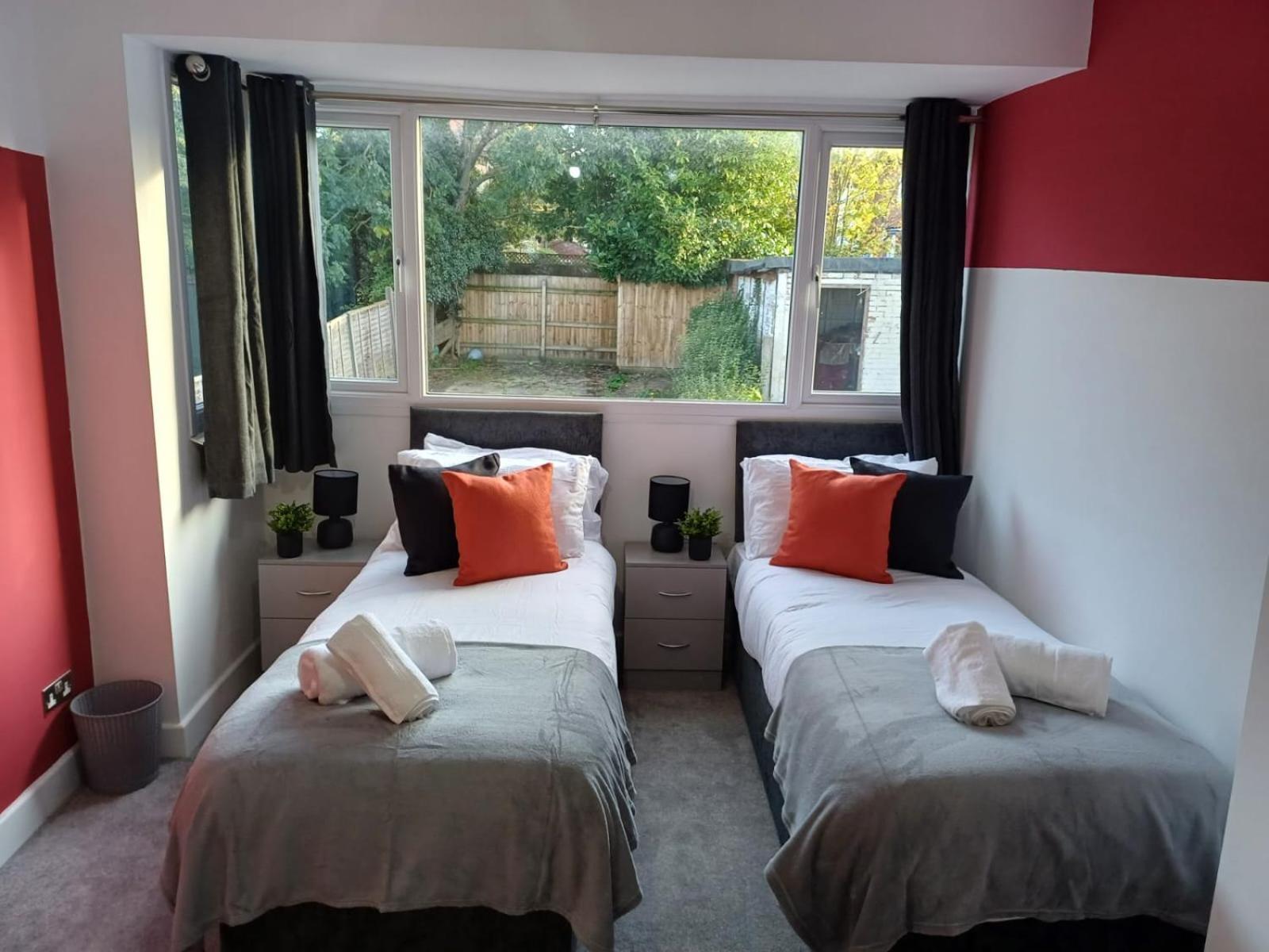 Sheldon House 3 Bed Cosy Home Nr Jlr & Nec Habitación foto